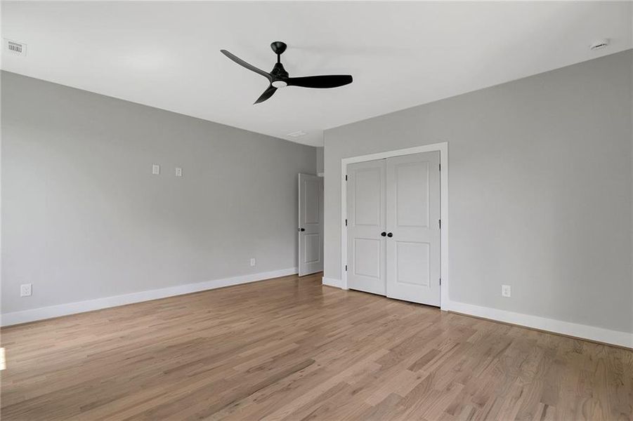 Spacious, unfurnished interior of a new home in , Atlanta (Image 57).