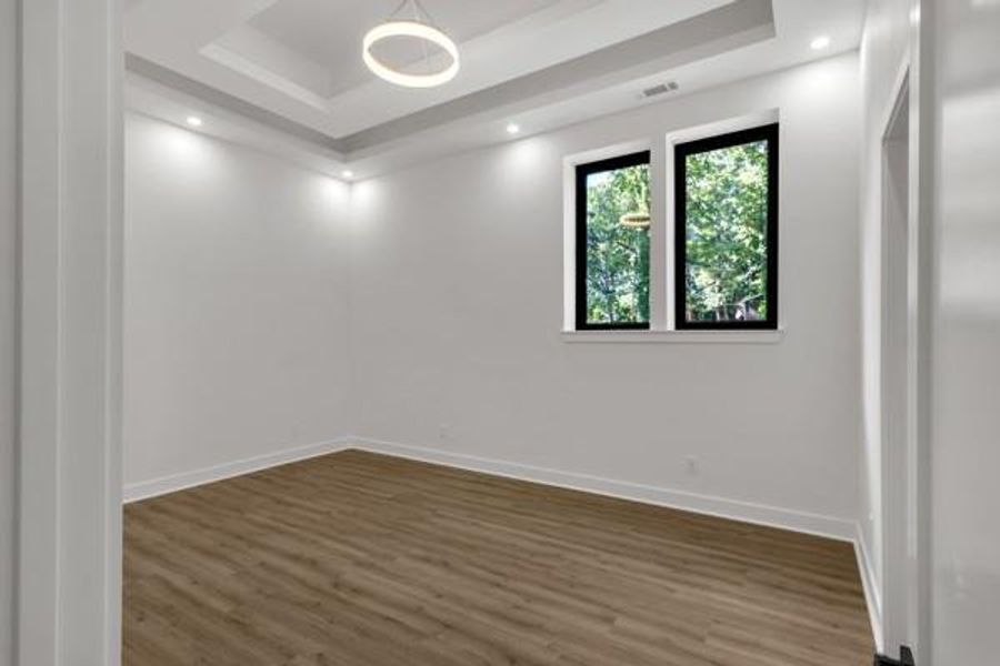 Spacious, unfurnished interior of a new home in , Atlanta (Image 78).