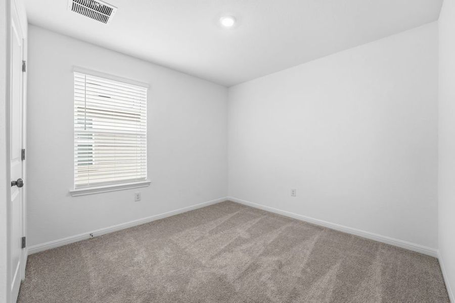Spacious, unfurnished interior of a new home in Longview 40s, Del Valle (Image 18).