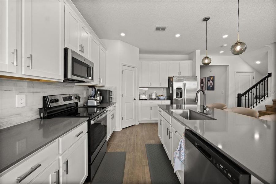 Furnished interior view inside a new home in , Winter Garden (Image 25).