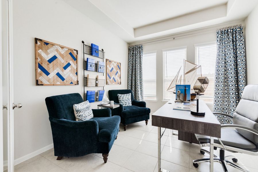 Representative furnished interior of a home built from the Floor Plan 2543 by Colina Homes in Grand Magnolia, Magnolia (Image 37). Representative furnished interior of a home built from the Floor Plan 2543 by Colina Homes in Grand Magnolia, Magnolia (Image 37).