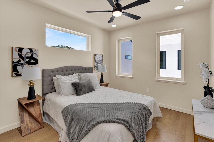 Furnished interior view inside a new home in , Orlando (Image 5).