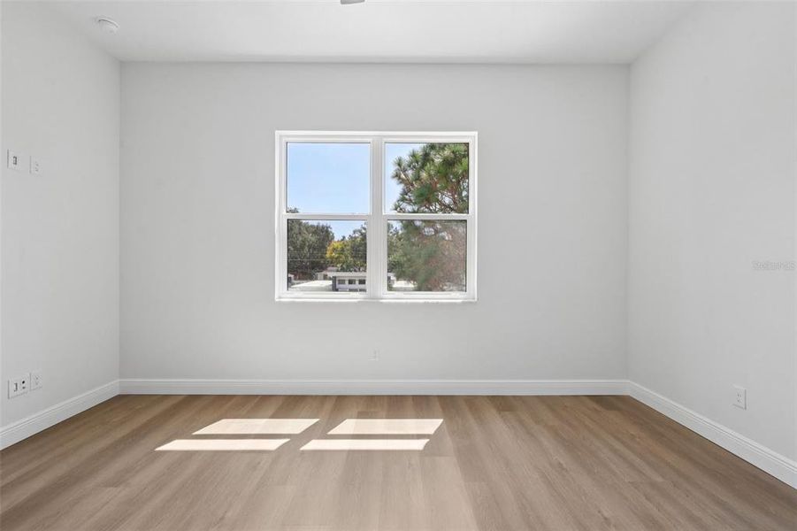 Spacious, unfurnished interior of a new home in , Tampa (Image 67).