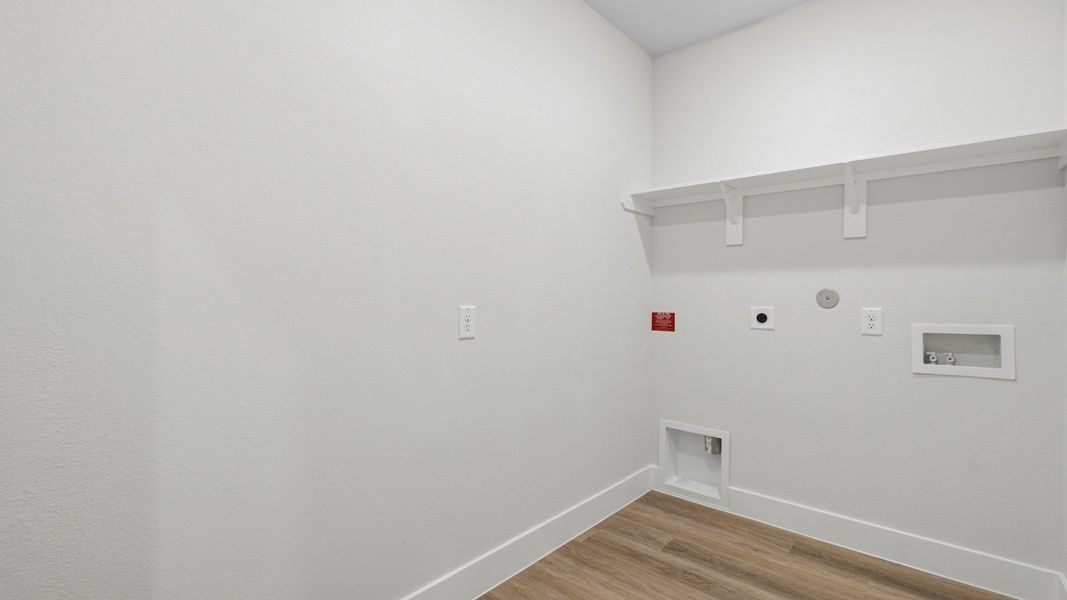 Spacious, unfurnished interior of a new home in Chapel Lakes, Montgomery (Image 23).