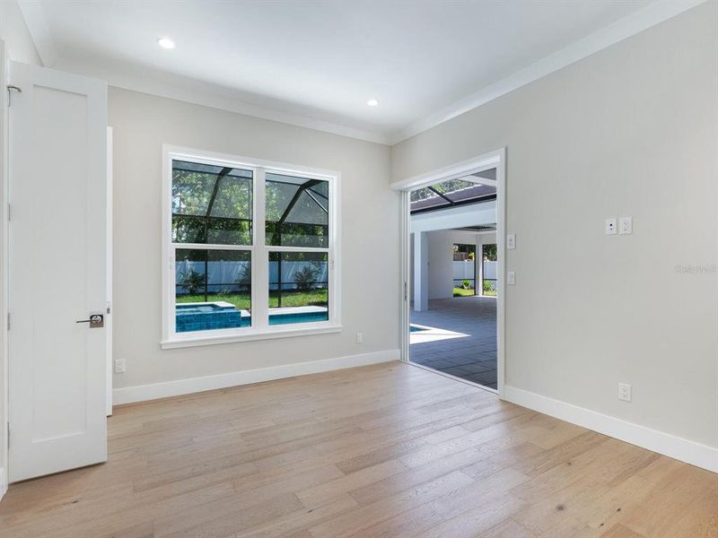 Spacious, unfurnished interior of a new home in , Sarasota (Image 48).