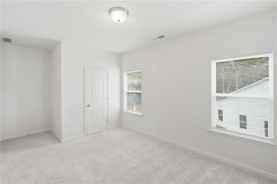 Spacious, unfurnished interior of a new home in , Cartersville (Image 33).