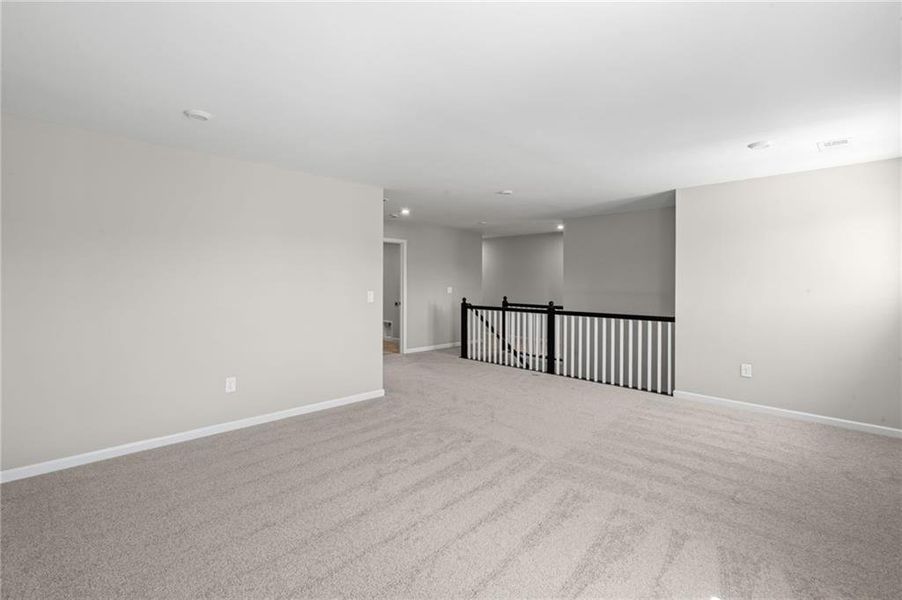 Spacious, unfurnished interior of a new home in Twin Lakes, Hoschton (Image 41).