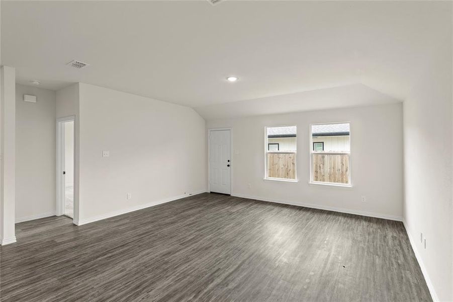 17. 116 Kainos - Family (3) 17. 116 Kainos - Family (3)