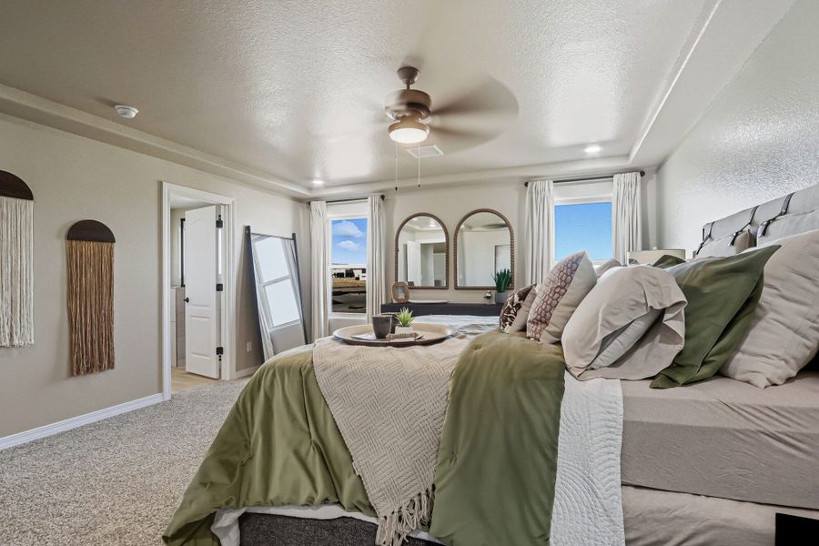 Representative furnished interior of a home built from the Franklin by View Homes in Emerald Estates, Horizon City (Image 10). Representative furnished interior of a home built from the Franklin by View Homes in Emerald Estates, Horizon City (Image 10).