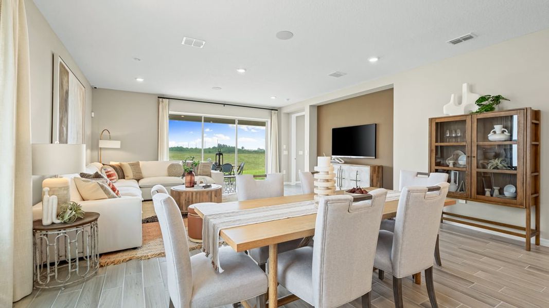 Representative furnished interior of a home built from the Grenada by Taylor Morrison in Indigo Creek, Apollo Beach (Image 11).