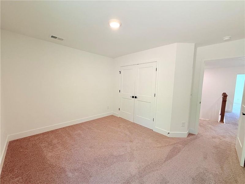 Spacious, unfurnished interior of a new home in Thunder Ridge, Dawsonville (Image 29).