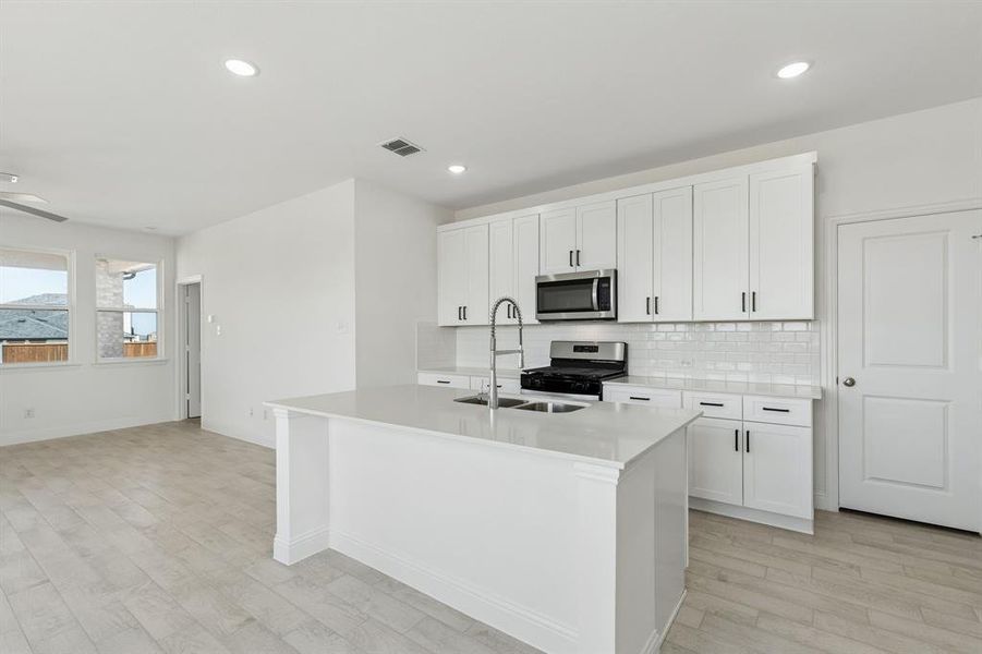 Furnished interior view inside a new home in Bellagio, Forney (Image 9).
