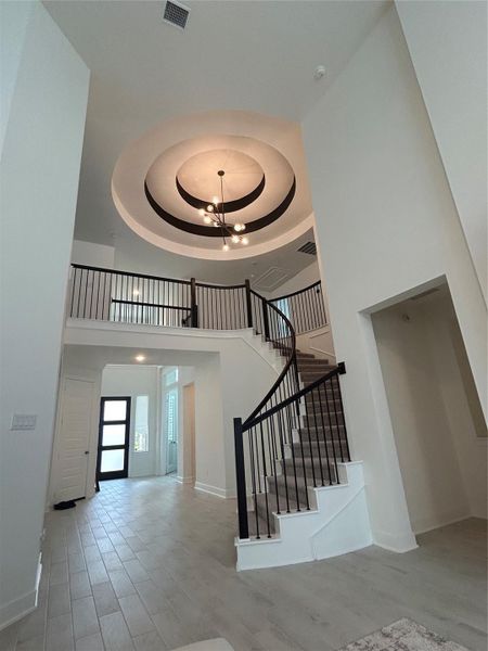 Spacious, unfurnished interior of a new home in Fulshear Lakes - 60', Fulshear (Image 18). Spacious, unfurnished interior of a new home in Fulshear Lakes - 60', Fulshear (Image 18).