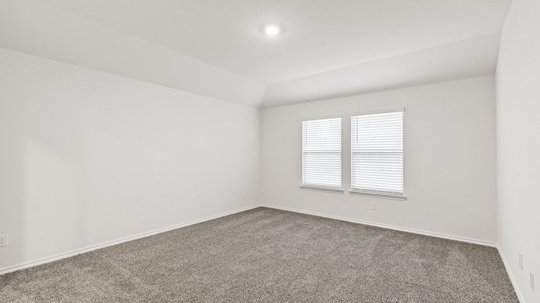 Representative unfurnished interior of a home built from the Florence by D.R. Horton in Blaire Lake, Tyler (Image 8).