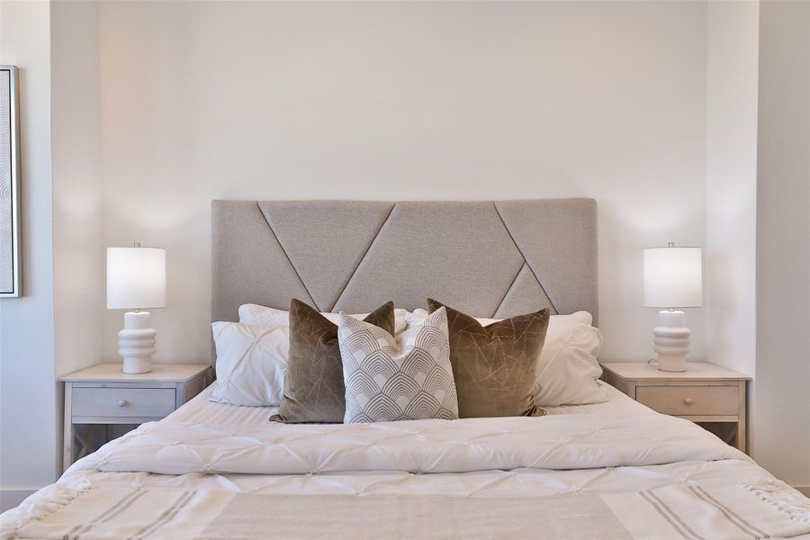 Spacious enough to accommodate a king-size bed and all your large bedroom furnishings.