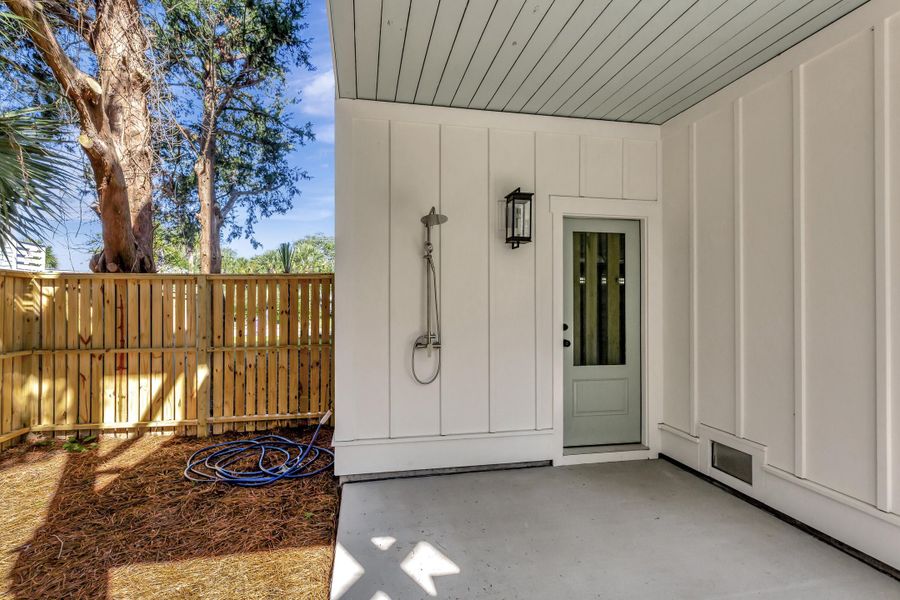 Exterior details and patio area of a home in , Isle Of Palms (Image 4).