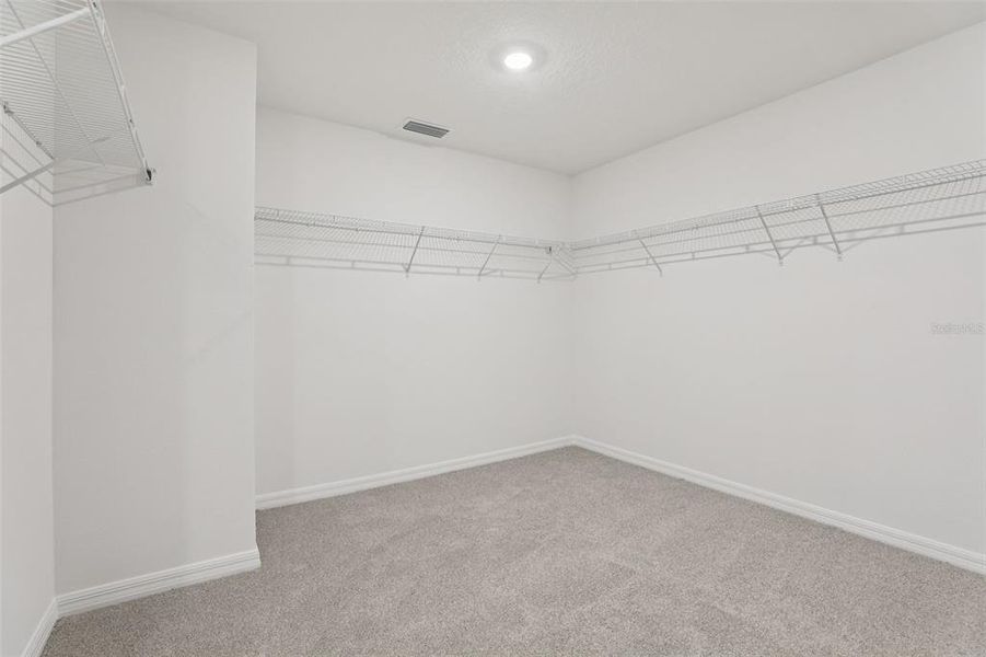 Spacious, unfurnished interior of a new home in The Reserve at Twin Lakes, St. Cloud (Image 38). Spacious, unfurnished interior of a new home in The Reserve at Twin Lakes, St. Cloud (Image 38).