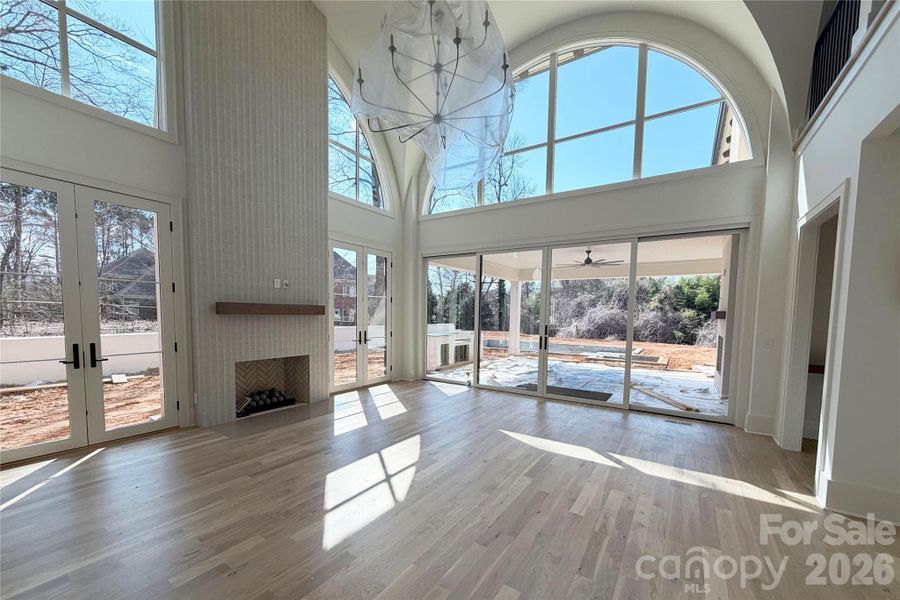 Spacious, unfurnished interior of a new home in , Charlotte (Image 6).