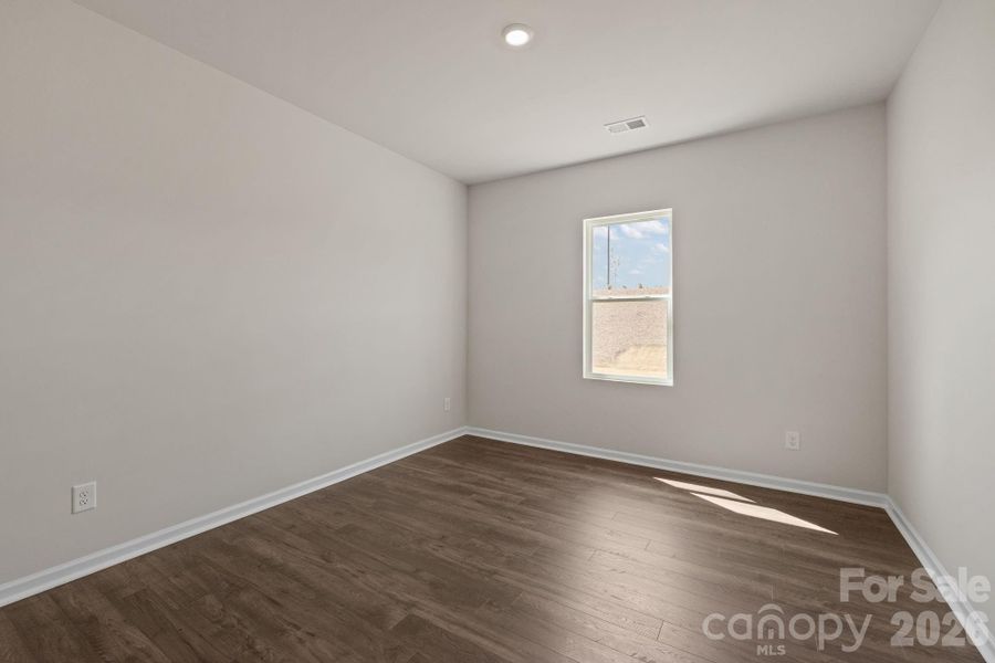 Spacious, unfurnished interior of a new home in McFarland Estates, York (Image 14).