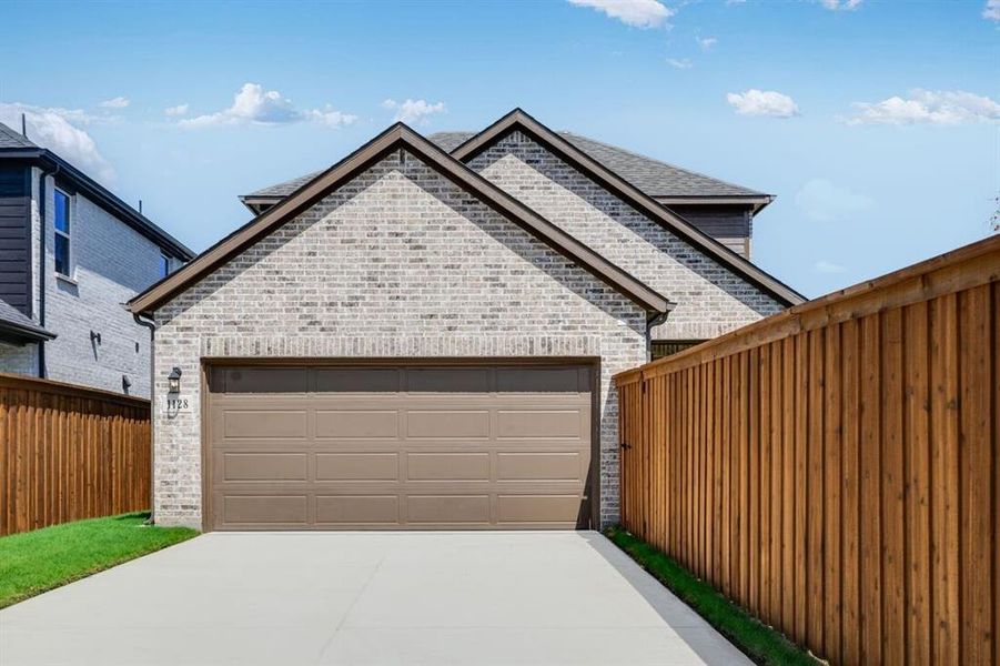 1128 Wheatgrass Mews ~ Ready Now 1128 Wheatgrass Mews ~ Ready Now