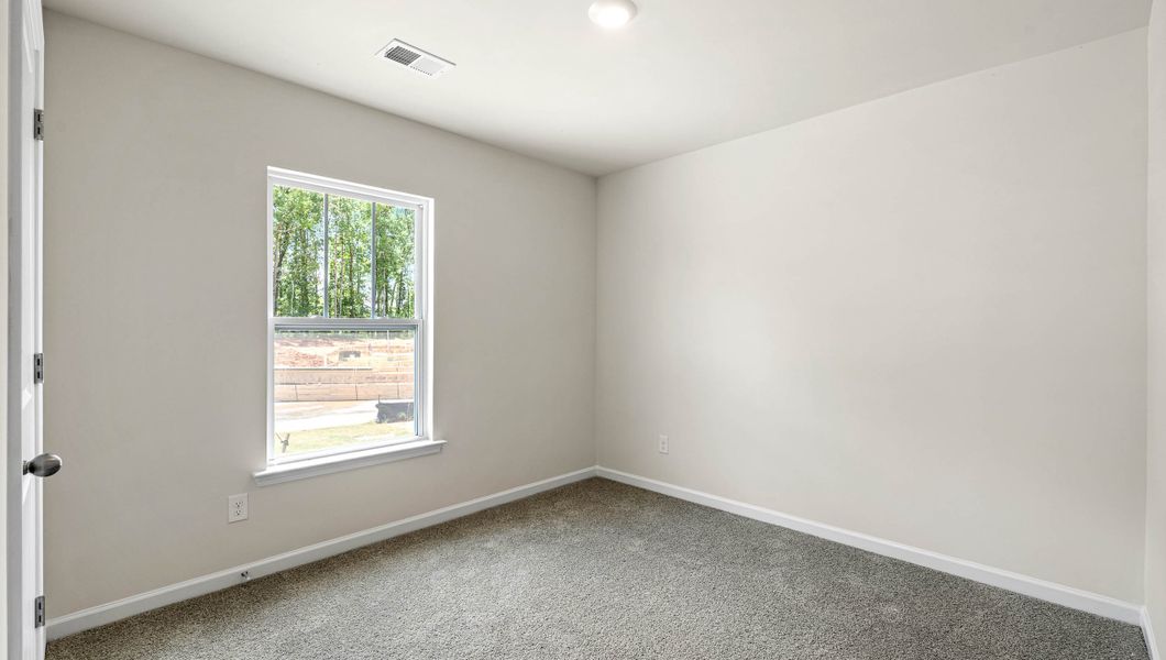Spacious, unfurnished interior of a new home in Varner Station, Woodruff (Image 11).