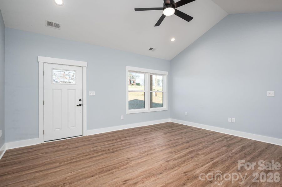 Spacious, unfurnished interior of a new home in , Hickory (Image 14).