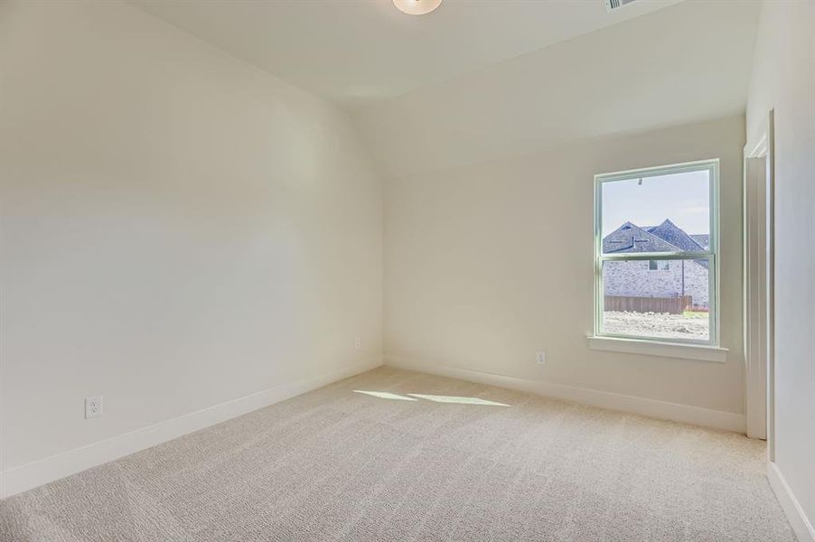 Spacious, unfurnished interior of a new home in Star Trail - 65s, Prosper (Image 18).