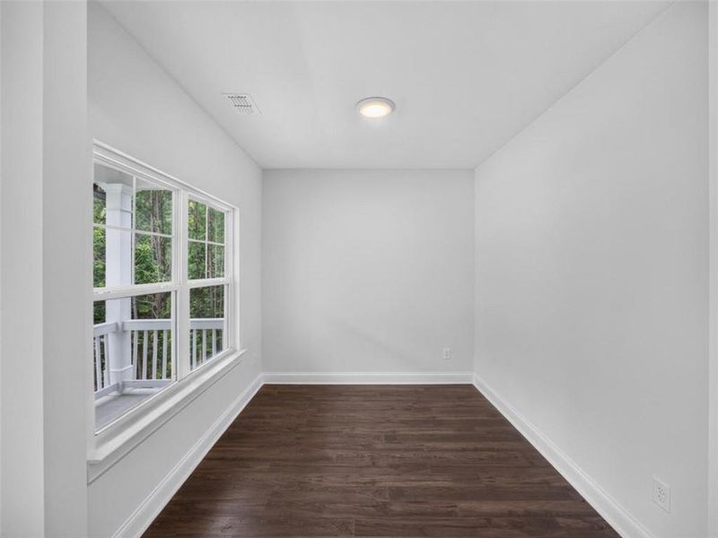 Spacious, unfurnished interior of a new home in , Dallas (Image 34).