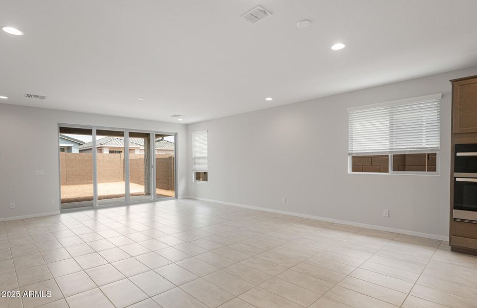 Cafe/Gathering Room Cafe/Gathering Room