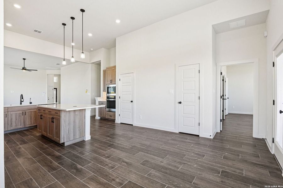 Spacious, unfurnished interior of a new home in Stream Waters, Seguin (Image 16). Spacious, unfurnished interior of a new home in Stream Waters, Seguin (Image 16).