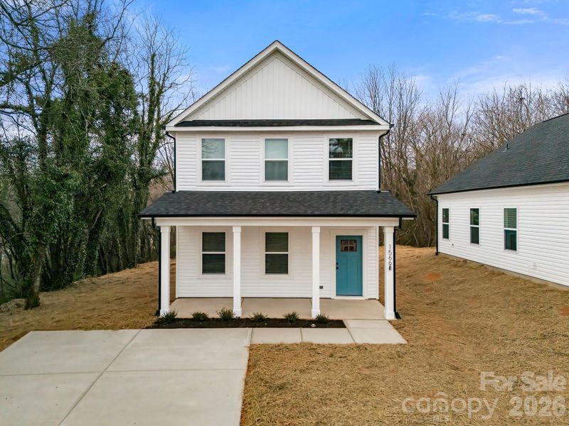 Front exterior of a new home in , Hickory, NC, highlighting curb appeal (Image 2). Front exterior of a new home in , Hickory, NC, highlighting curb appeal (Image 2).
