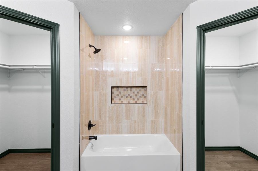 Image 31 of a home in .