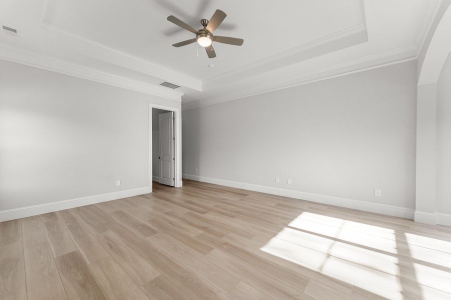 Spacious, unfurnished interior of a new home in Suter Estates, Easley (Image 25).