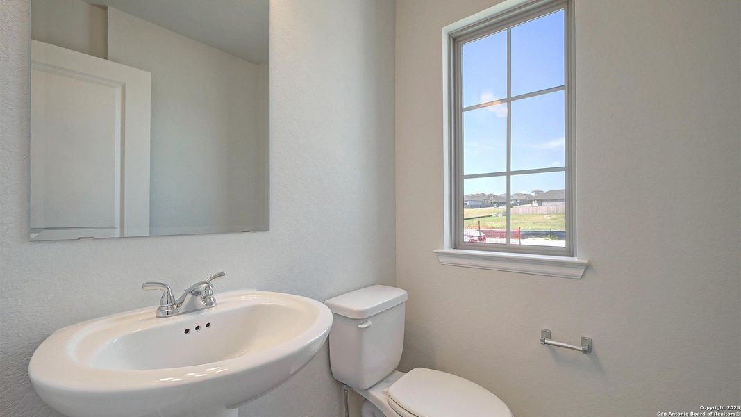 Furnished interior view inside a new home in Ladera 40', San Antonio (Image 12). Furnished interior view inside a new home in Ladera 40', San Antonio (Image 12).