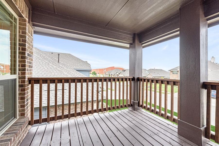 Image 35 of a home in West Crossing.