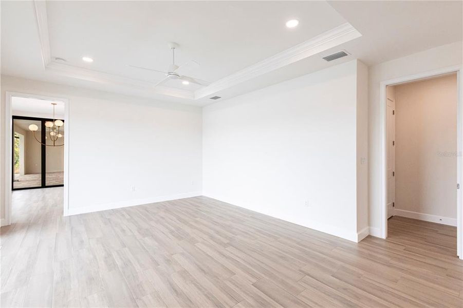 Spacious, unfurnished interior of a new home in , Port Charlotte (Image 44).