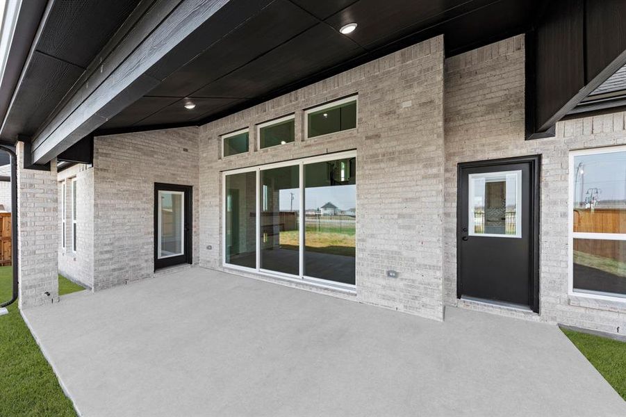 25. 25. 9617 Westchester - Patio