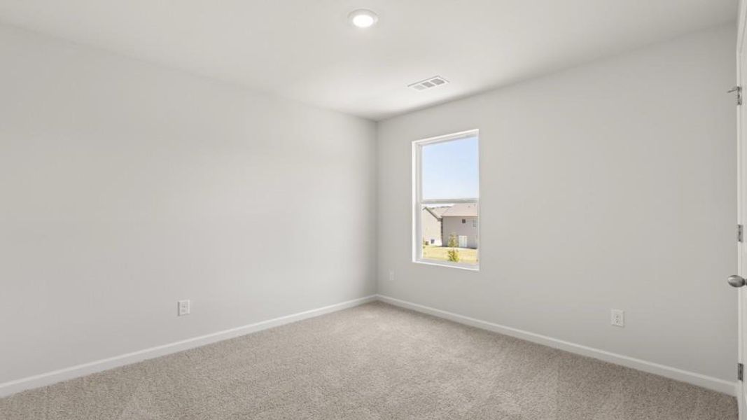 Spacious, unfurnished interior of a new home in Parkside at Carter Grove, Cartersville (Image 26).