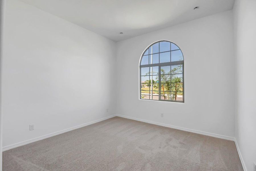 Spacious, unfurnished interior of a new home in Legends at Thunderbird, Glendale (Image 24).