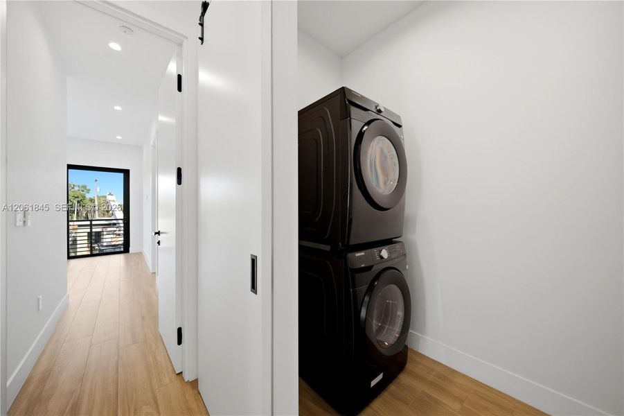 Furnished interior view inside a new home in , Fort Lauderdale (Image 10).