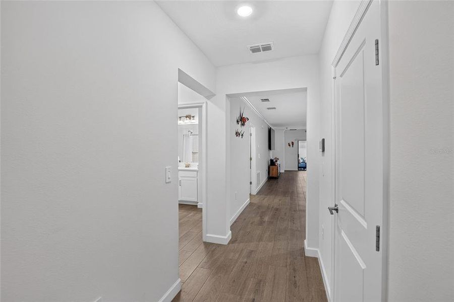 Spacious, unfurnished interior of a new home in Southshore Bay Active Adult, Wimauma (Image 24).