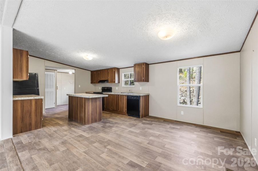 Dining and Kitchen Dining and Kitchen