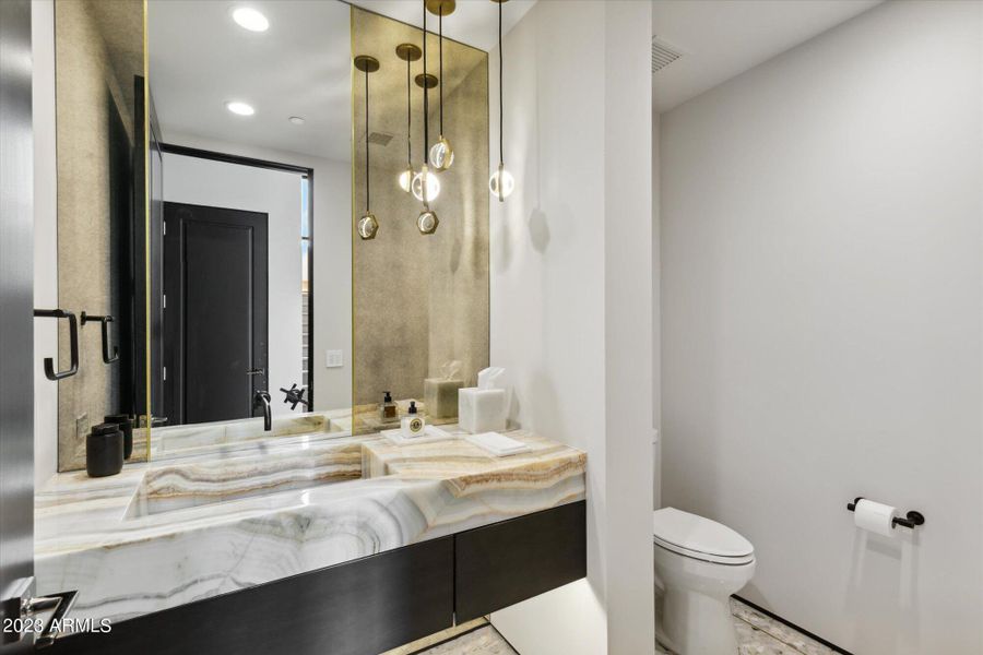 020_POWDER ROOM 020_POWDER ROOM