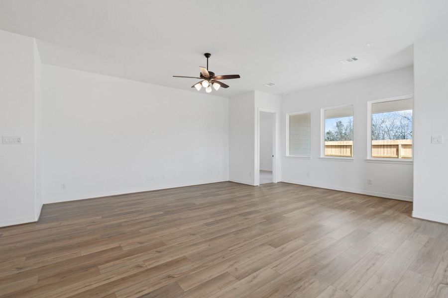 Note: Sample product photo. Actual exterior and interior selections may vary by homesite. Photo may be virtually staged