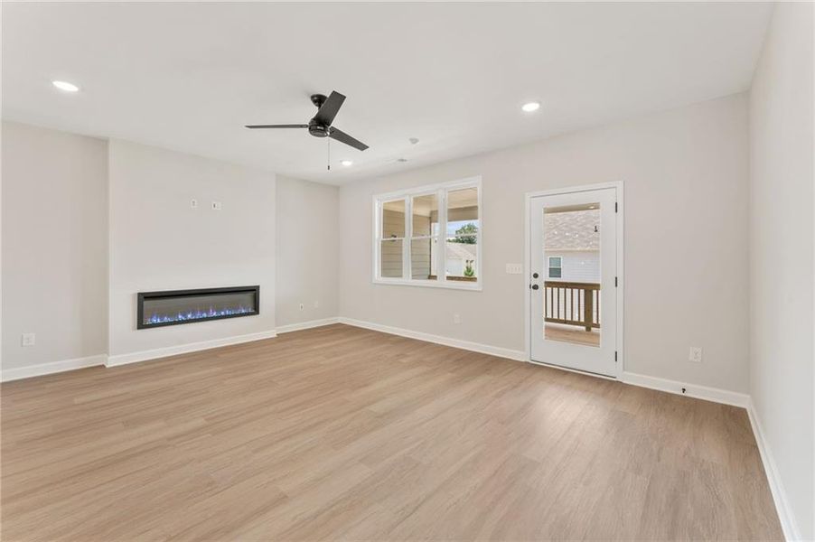 Spacious, unfurnished interior of a new home in East Park Village, Kennesaw (Image 23). Spacious, unfurnished interior of a new home in East Park Village, Kennesaw (Image 23).