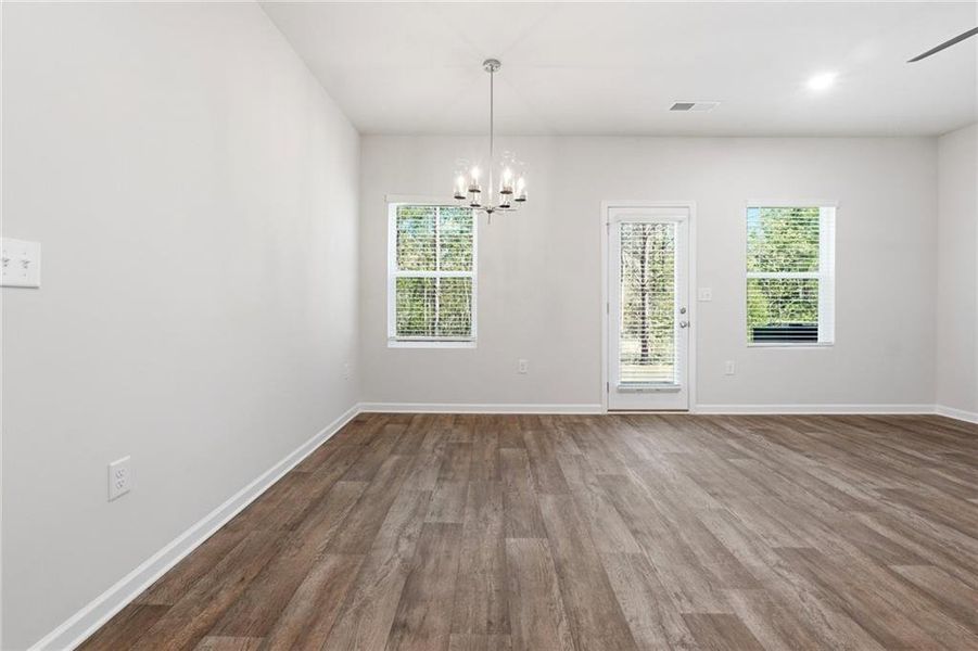Spacious, unfurnished interior of a new home in Azalea Hills, Temple (Image 23).