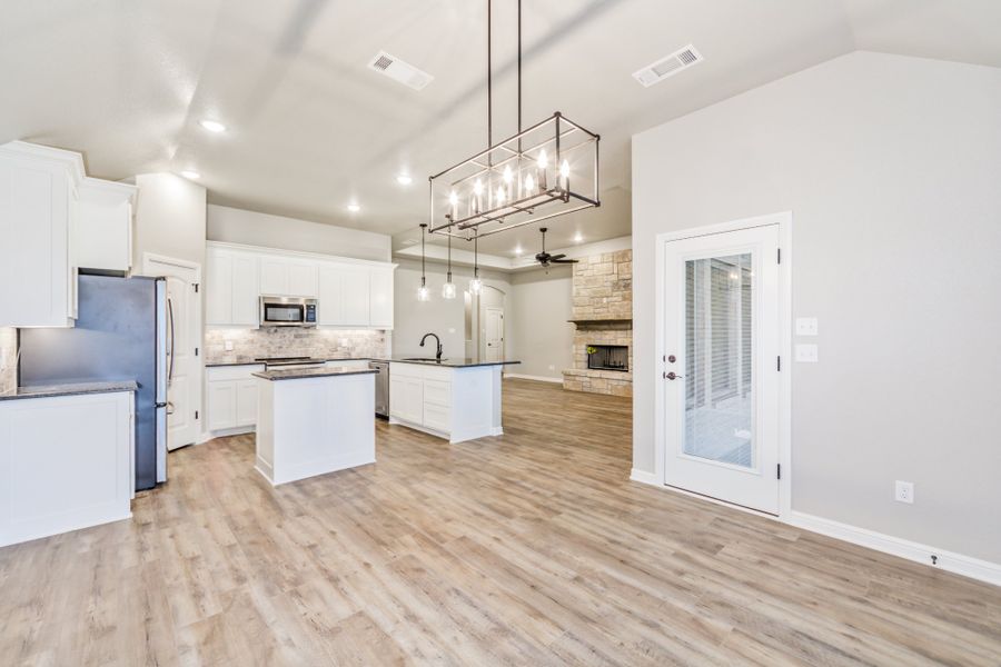 Representative furnished interior of a home built from the The Carter by Doug Parr Custom Homes in Honeysuckle Ranch, Paradise (Image 10). Representative furnished interior of a home built from the The Carter by Doug Parr Custom Homes in Honeysuckle Ranch, Paradise (Image 10).