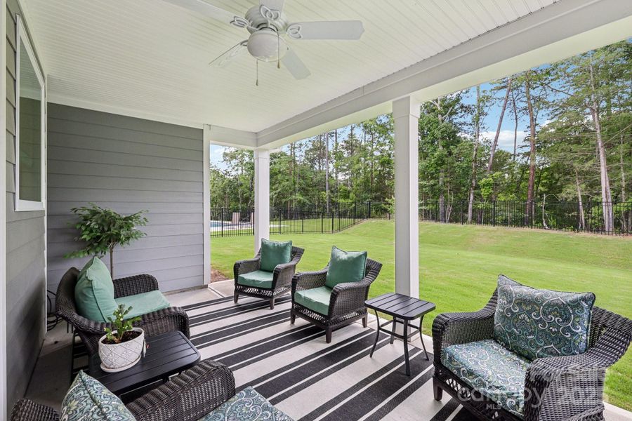 Furnished interior view inside a new home in Handsmill on Lake Wylie, York (Image 30).