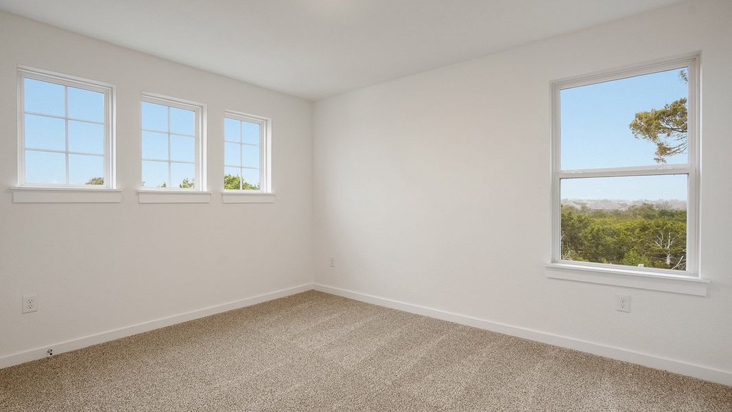 Spacious, unfurnished interior of a new home in Prairie Oaks, Oak Point (Image 15).