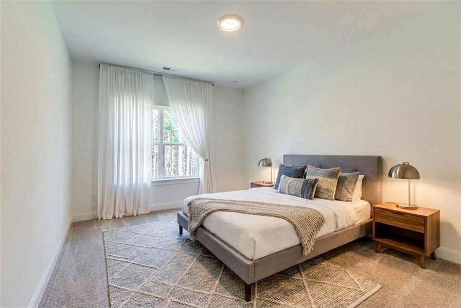 Furnished interior view inside a new home in , Dallas (Image 7).